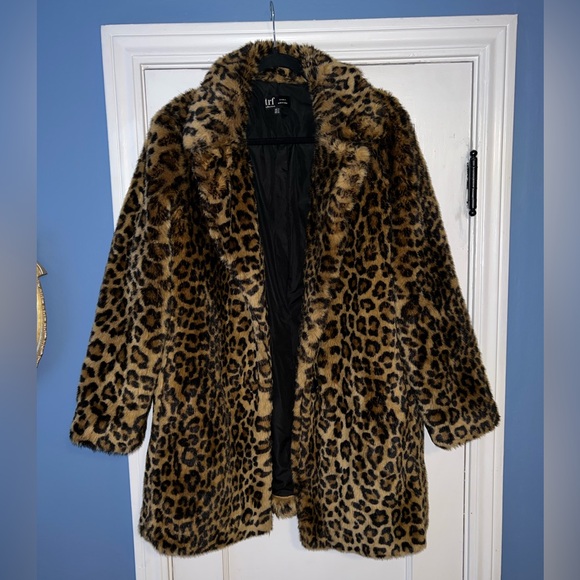 Zara Jackets & Blazers - Zara Leopard Print Faux Fur Coat